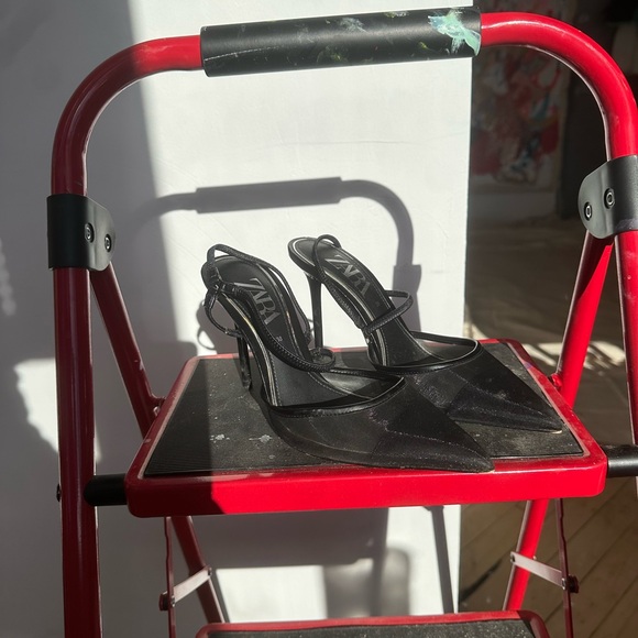 Zara Black Heels with Open Toe Slingback Design - Picture 3 of 5